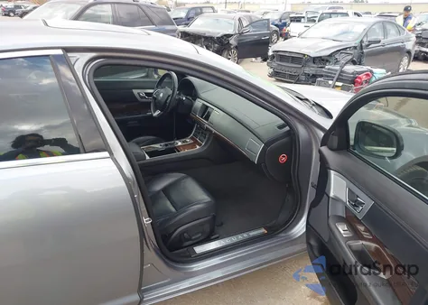 2013 Jaguar Xf I4 T from USA, damaged, VIN SAJWA0ES8DPS97132